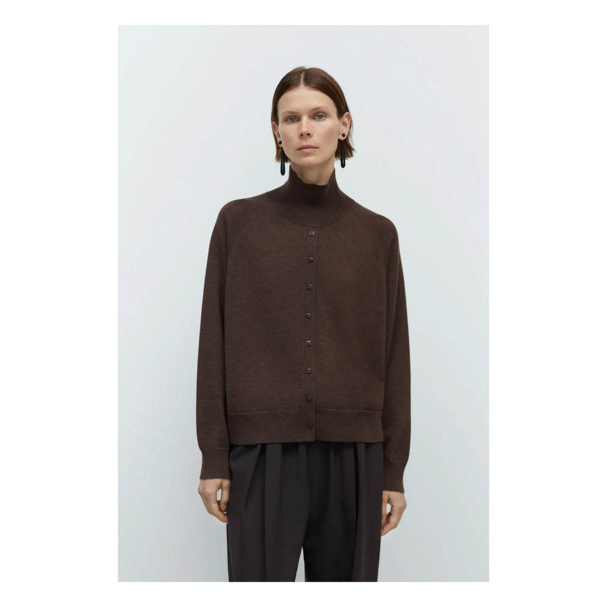 Cordera - Extra Thin Merino Wool Buttoned Sweater | Brown