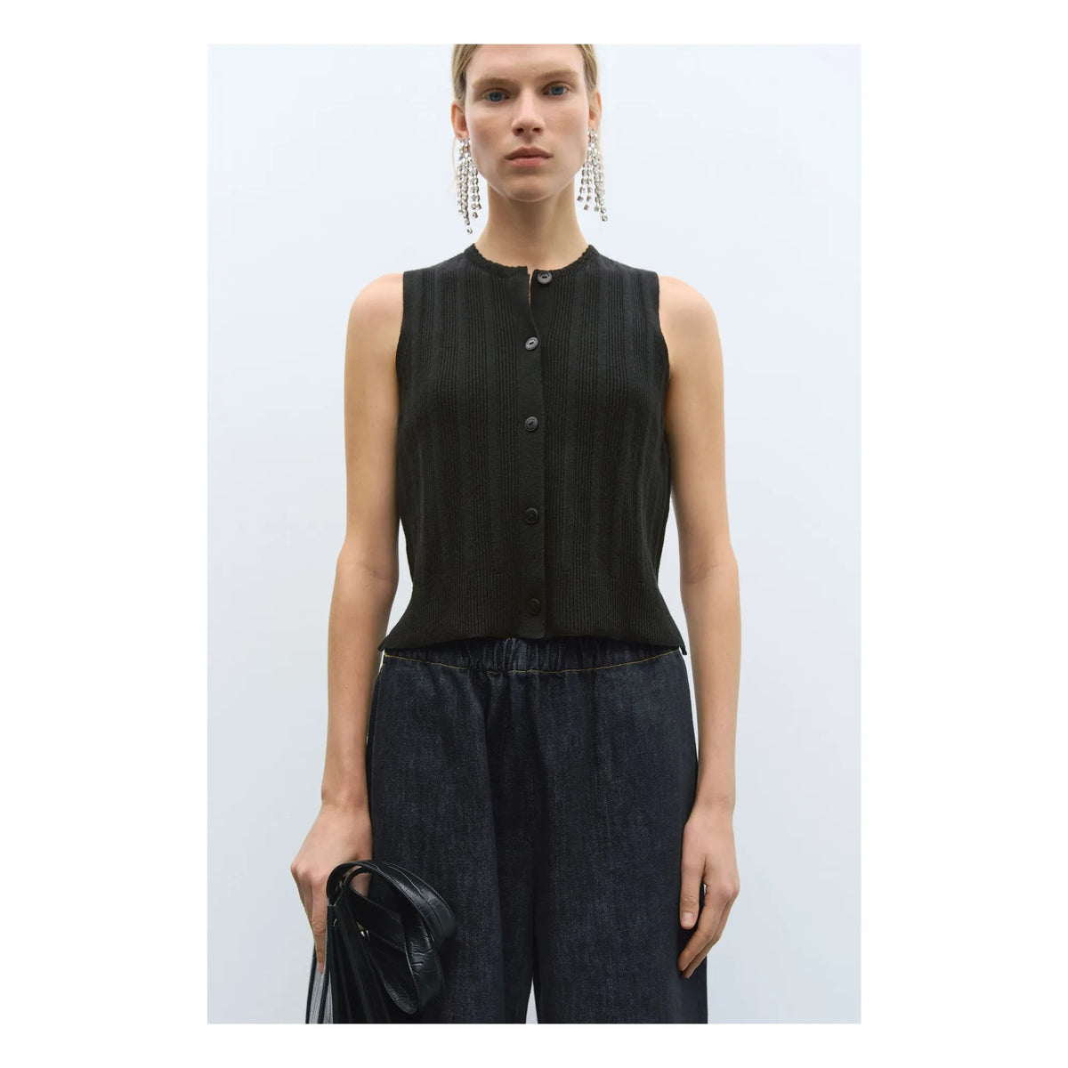 Cordera - Extra Fine Merino Wool Ribbed Sleeveless Vest | Black