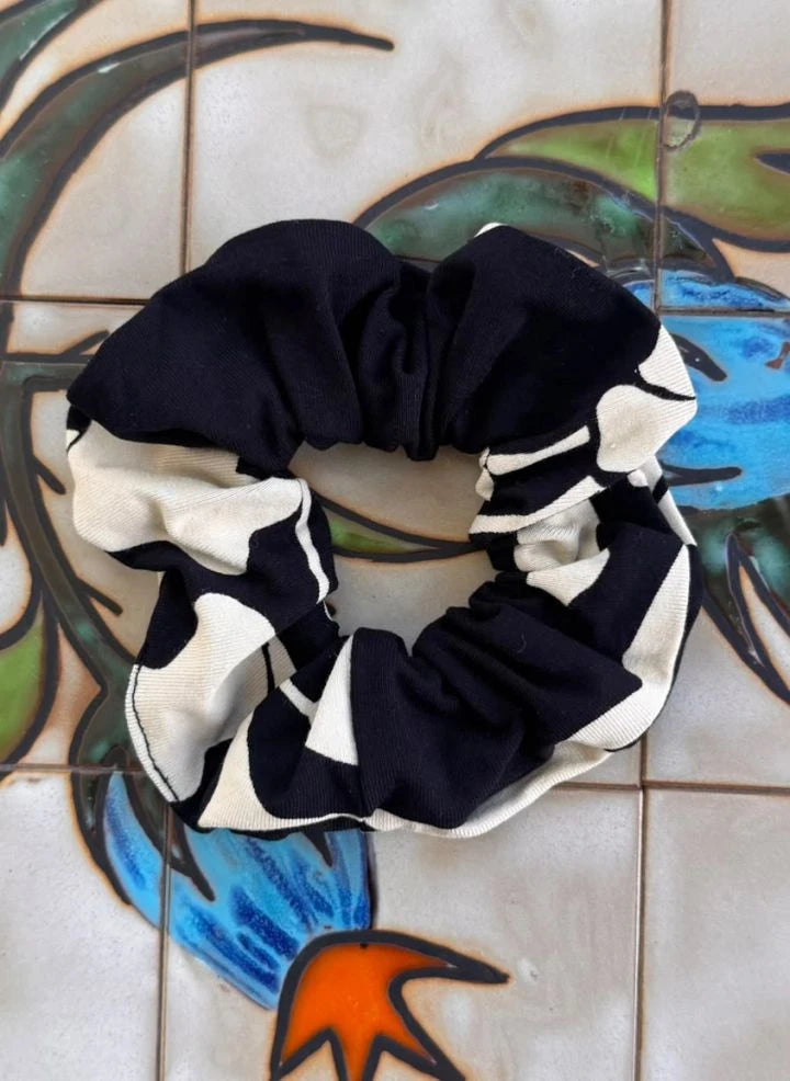 Paloma Collection - Tokyo Black Scrunchie | Black