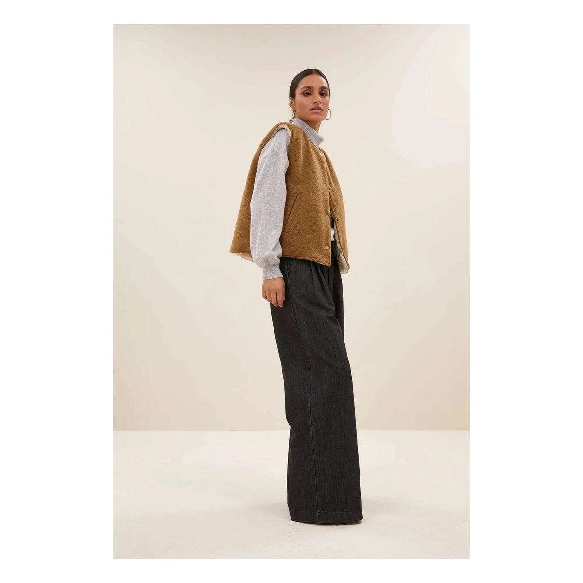 By Bar - Joelle Sleeveless Jacket | Camel