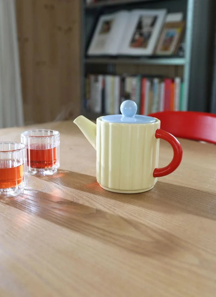 &Klevering - "Tube" Stoneware Teapot | Pale yellow