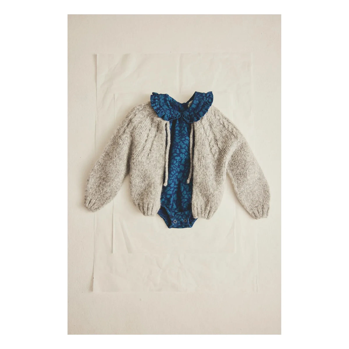 Cozmo - Lucia Leopard ruffled collar romper | Blue