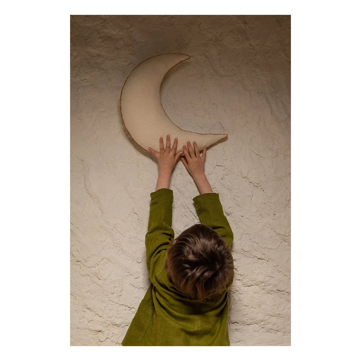 Muskhane - Felt Moon Cushion | White