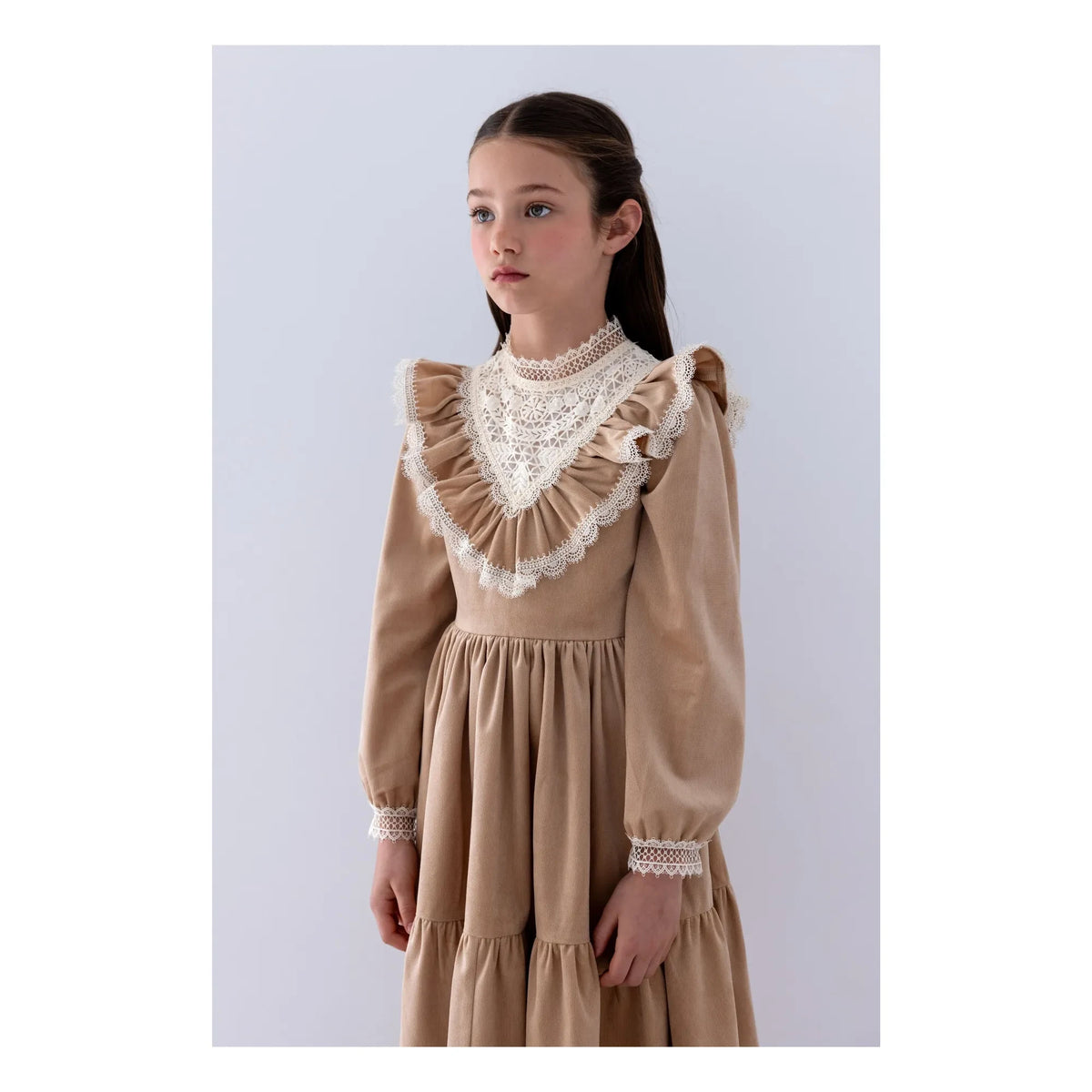 petite Amalie - Lace Collar Dress | Beige