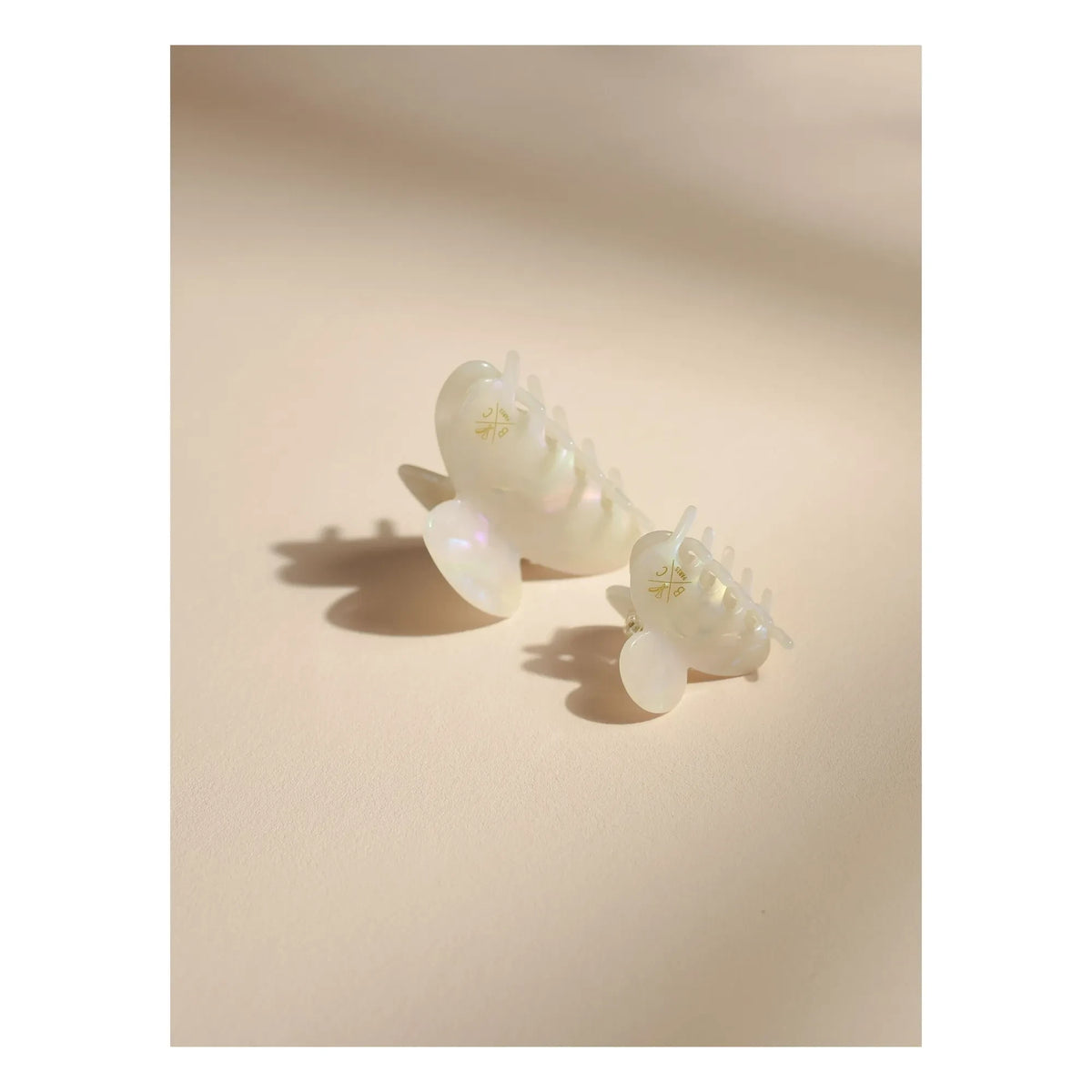 Bachca - Medium Hair Clip | Pearl
