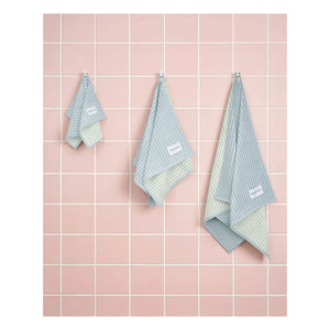 Maison Deux - Striped beach towel | Blue