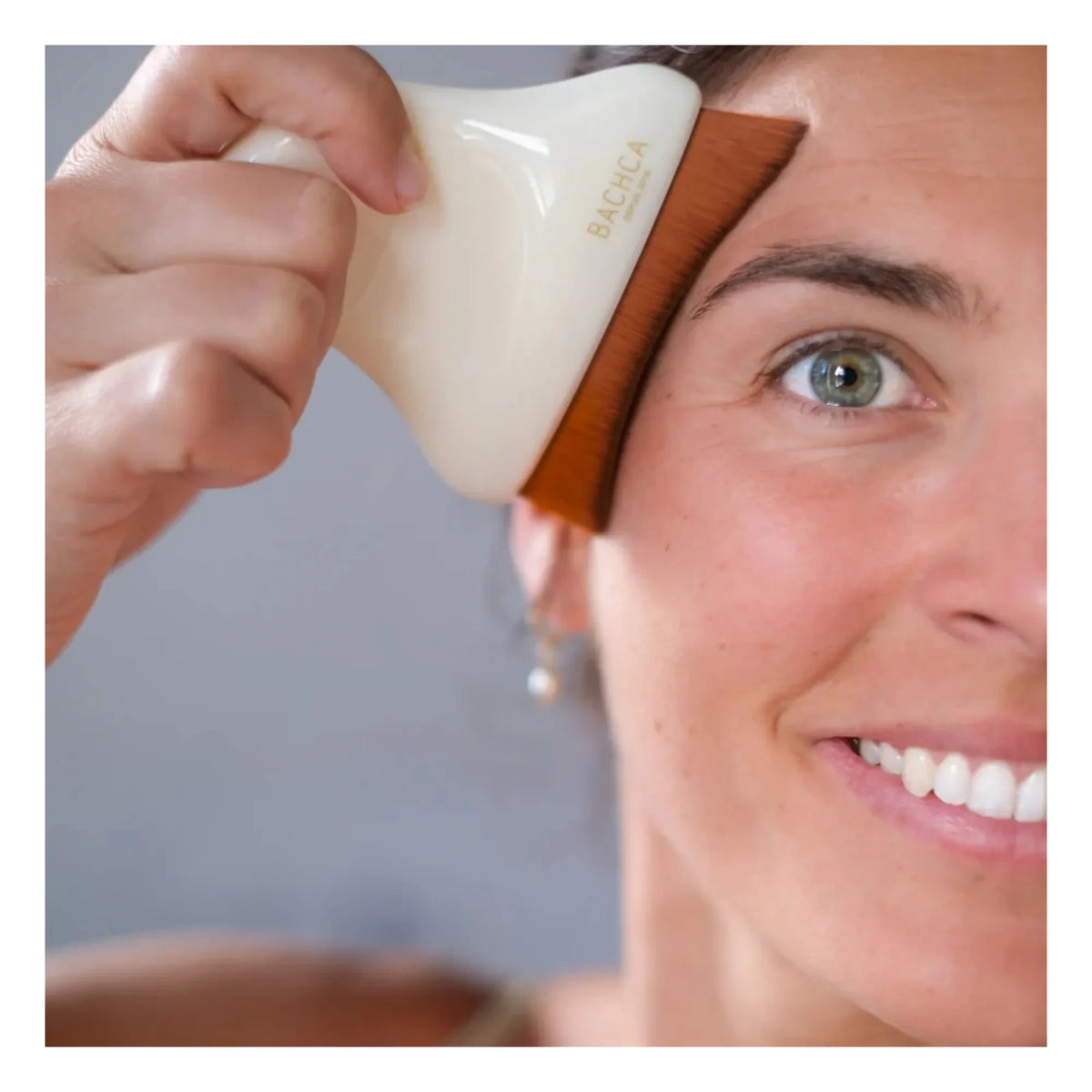 Bachca - Facial Drainage Brush | White