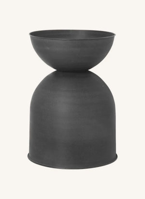 Ferm Living - Hourglass Planter | Black
