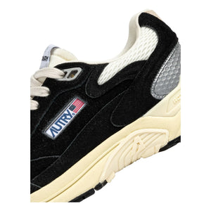 Autry - Hyperway Low Suede Sneakers | Black