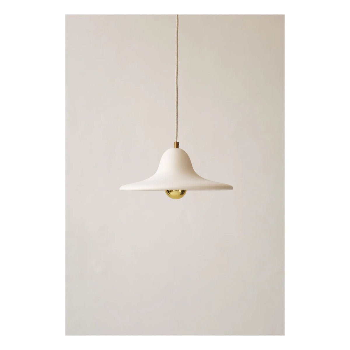 Masamé - Gigaro Raw Ceramic Hand Lamp | Warm White