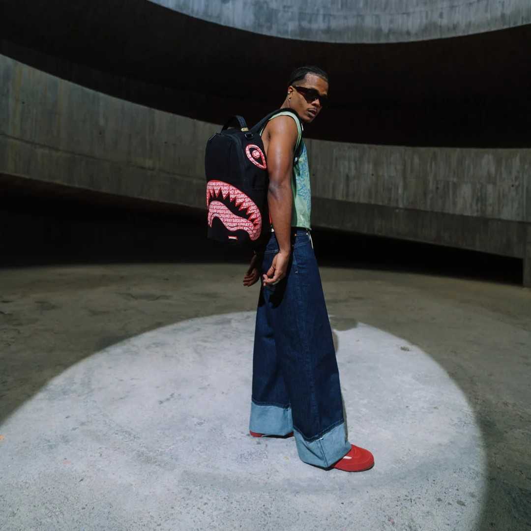 Sprayground - Logo Mouth Core Dlx Cotton Backpack