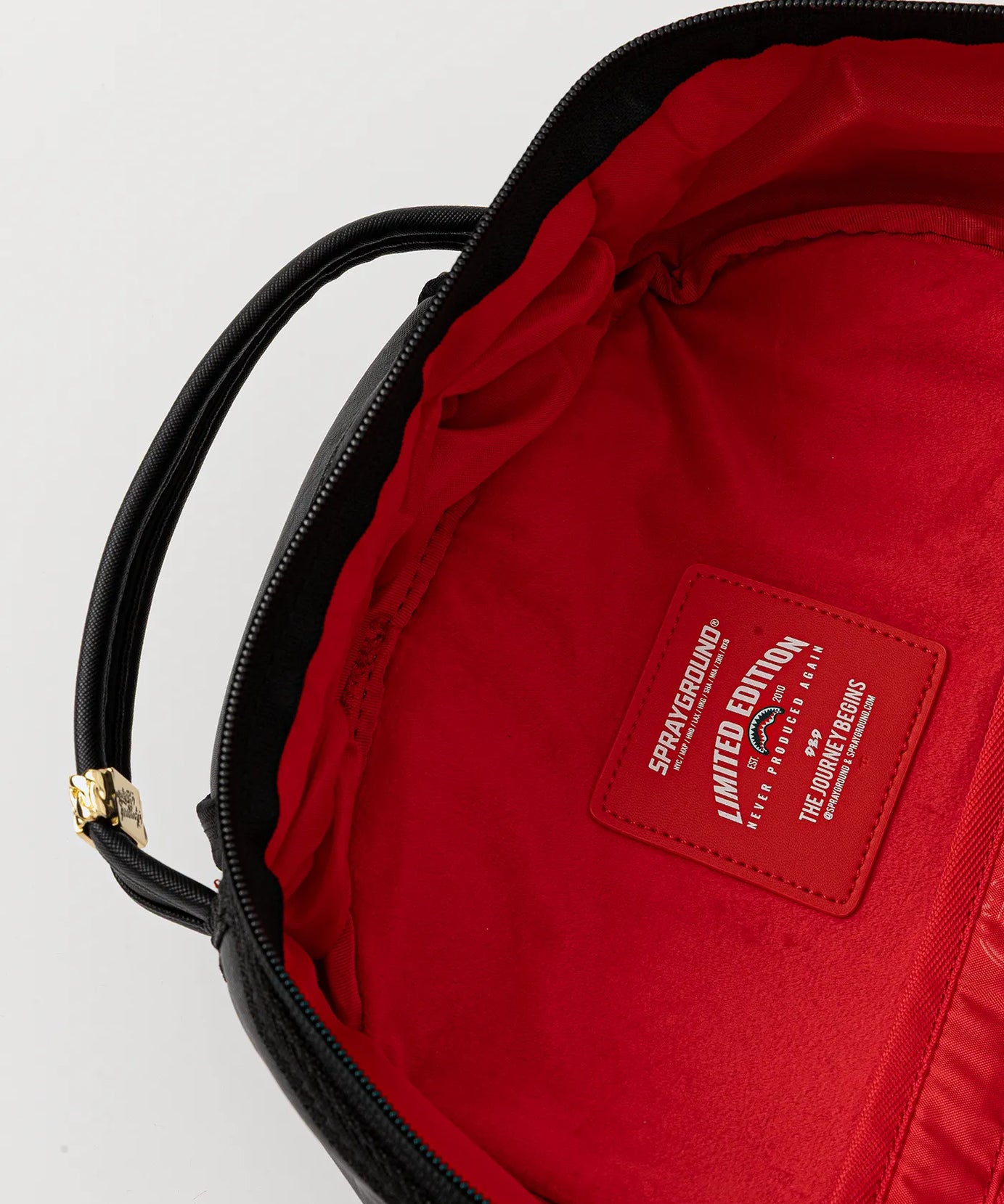 Sprayground - Snoopy Painting Shark Dlxsv Backpack