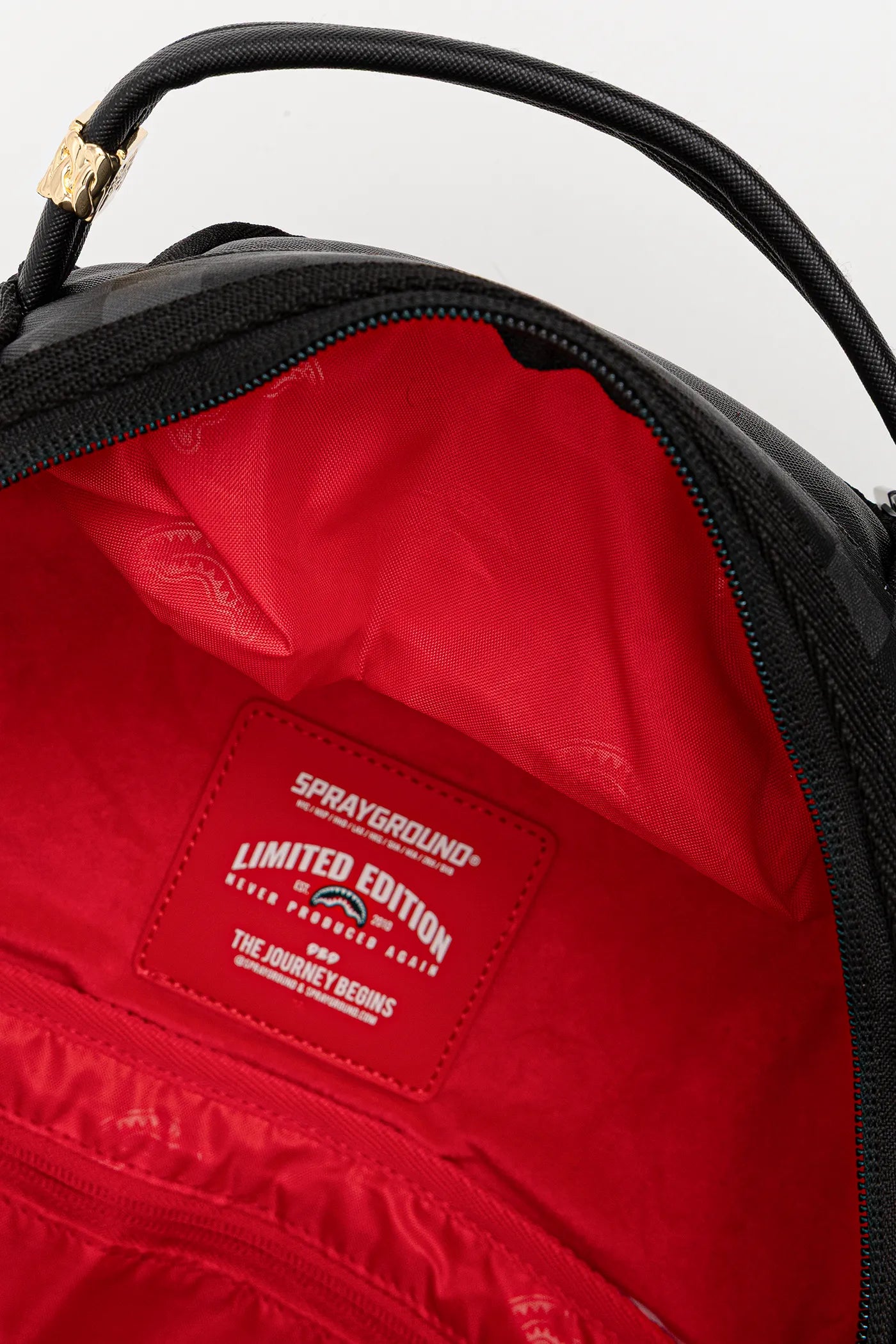 Sprayground - Snoopy Top Shark Money Dlxsv Backpack