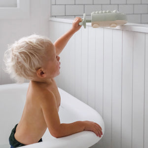 Sunnylife - Crocodile Kids' Water Squirter Toy