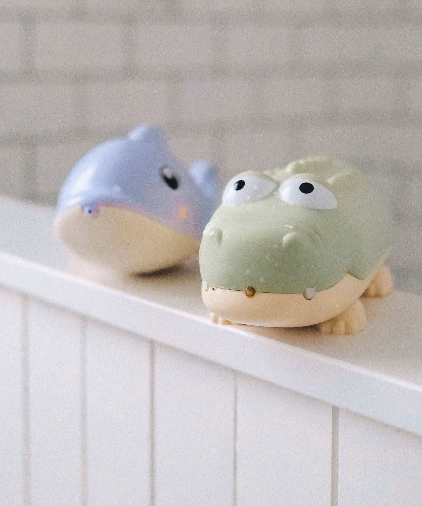 Sunnylife - Crocodile Children's Water Spraying Toy