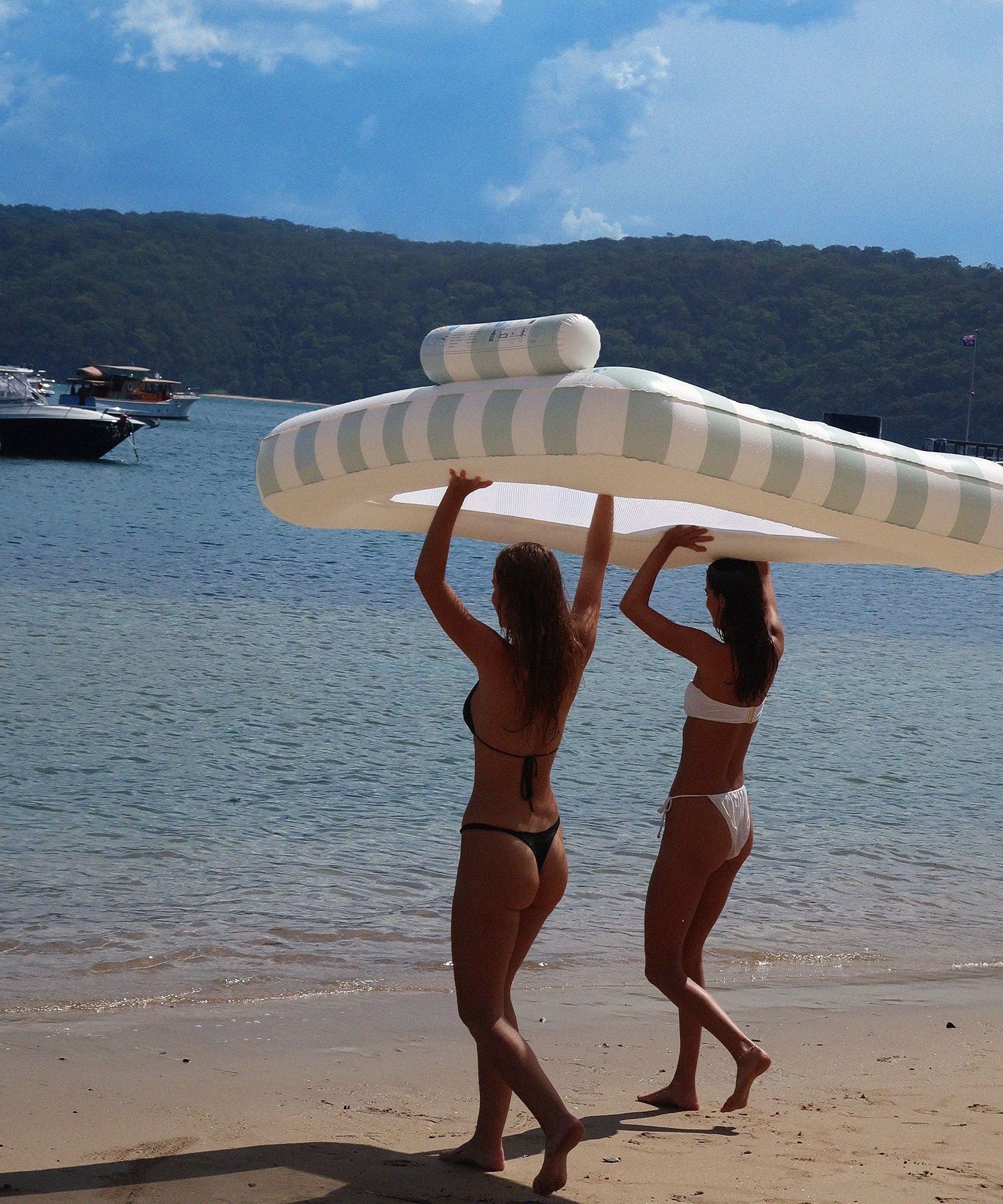 Sunnylife - Vacay Soft Double Inflatable Sea Bed